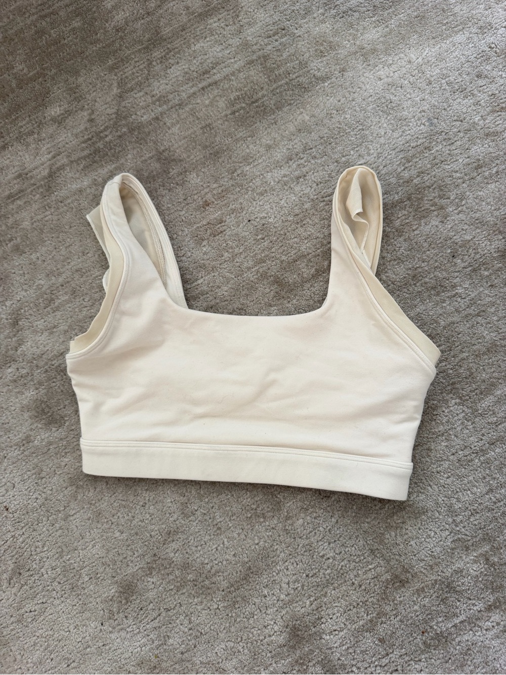 Lorna Jane Cream/Off-White Sports Bra